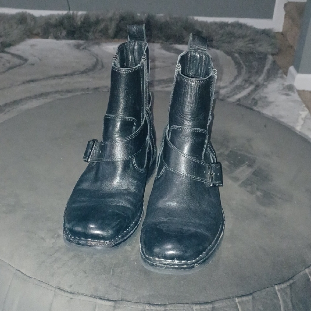 RJCOLE MEN'S SIZE 10.5 BLAC LEATHER  BOOTS